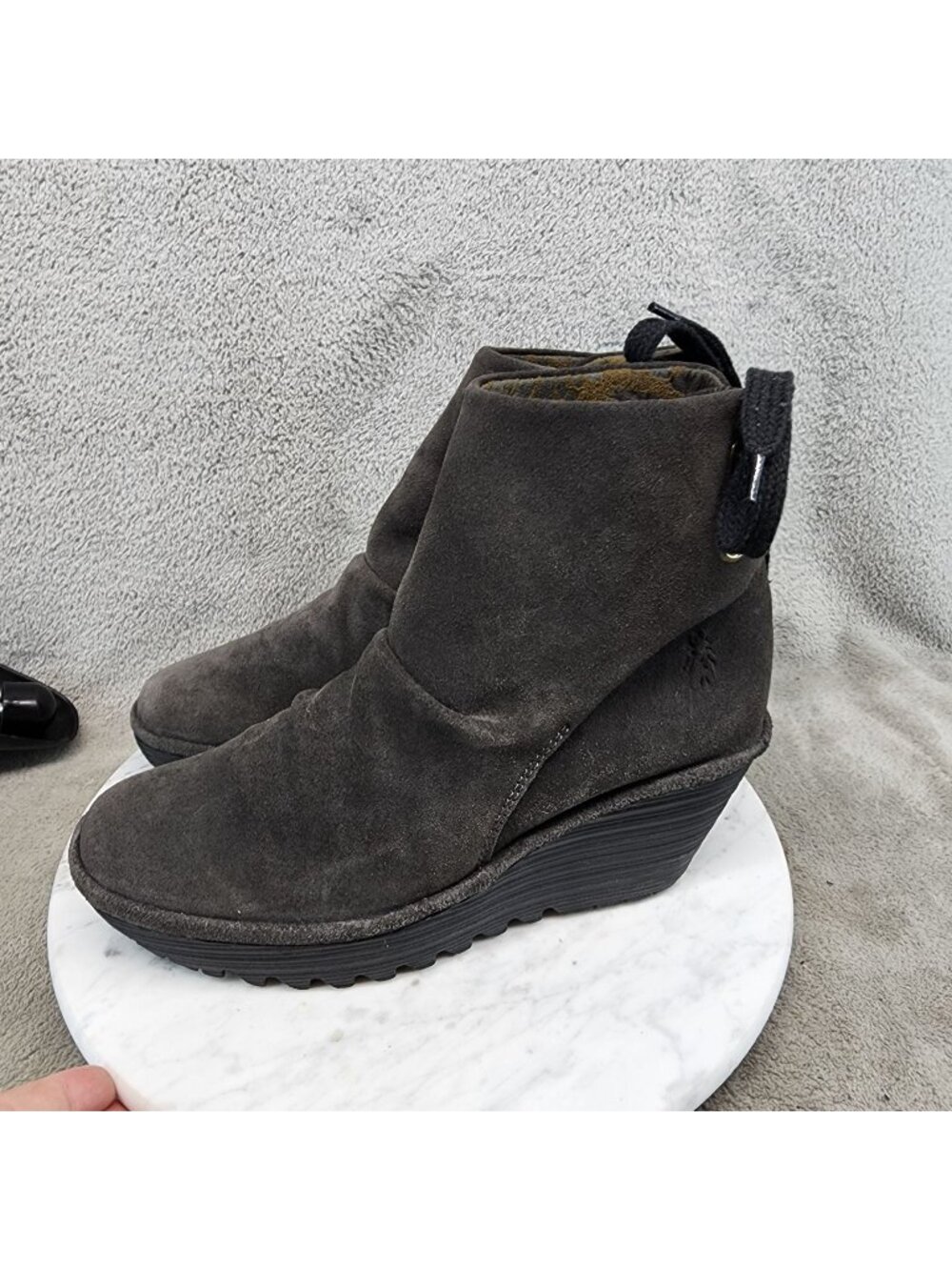 Fly London Shoes Womens Size EU 39 US 8.5 Black Suede Ankle Boots *Read*